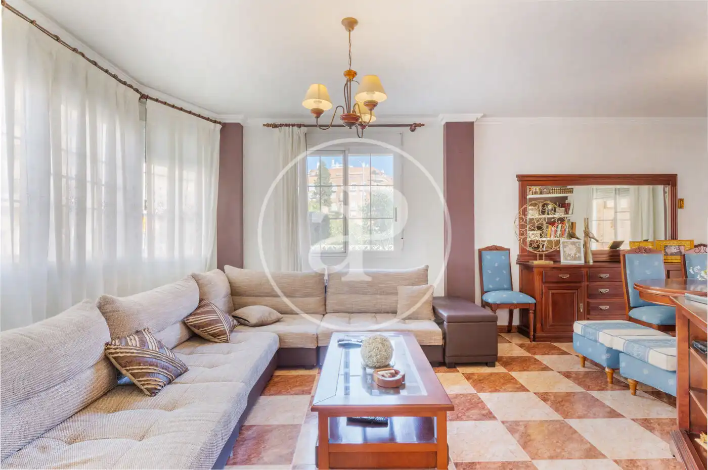 Sala d'estar de Casa adosada en venda en Burriana / Borriana amb Calefacció, Jardí privat i Terrassa