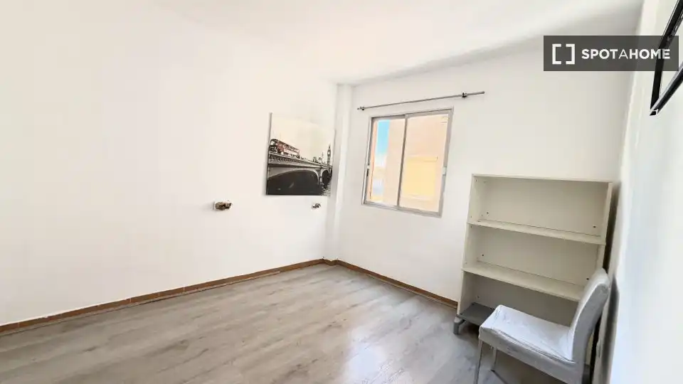 Habitación de Piso para compartir en  Palma de Mallorca con Aire acondicionado, Calefacción y Amueblado