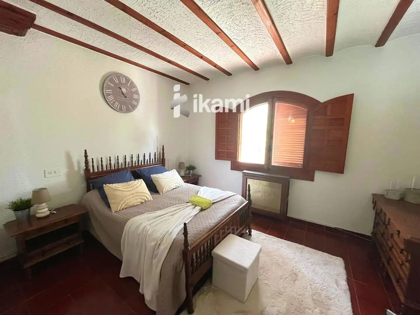 Habitación de Casa o chalet en venta en Elda con Calefacción, Trastero y Piscina