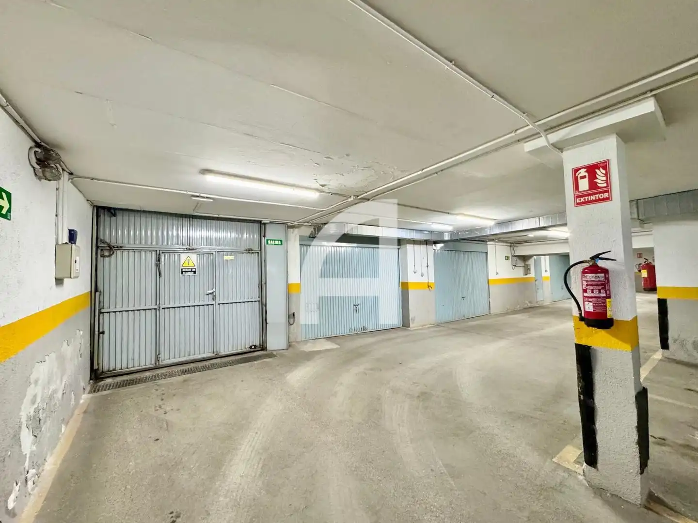 Parking de Piso en venta en Madrid con Aire acondicionado, Calefacción y Terraza