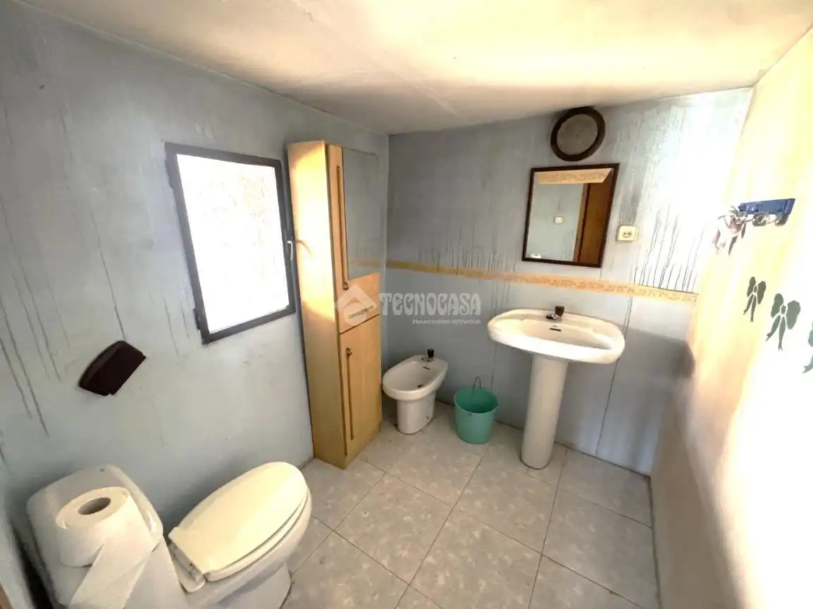 Baño de Finca rústica en venta en Alcalá de Henares