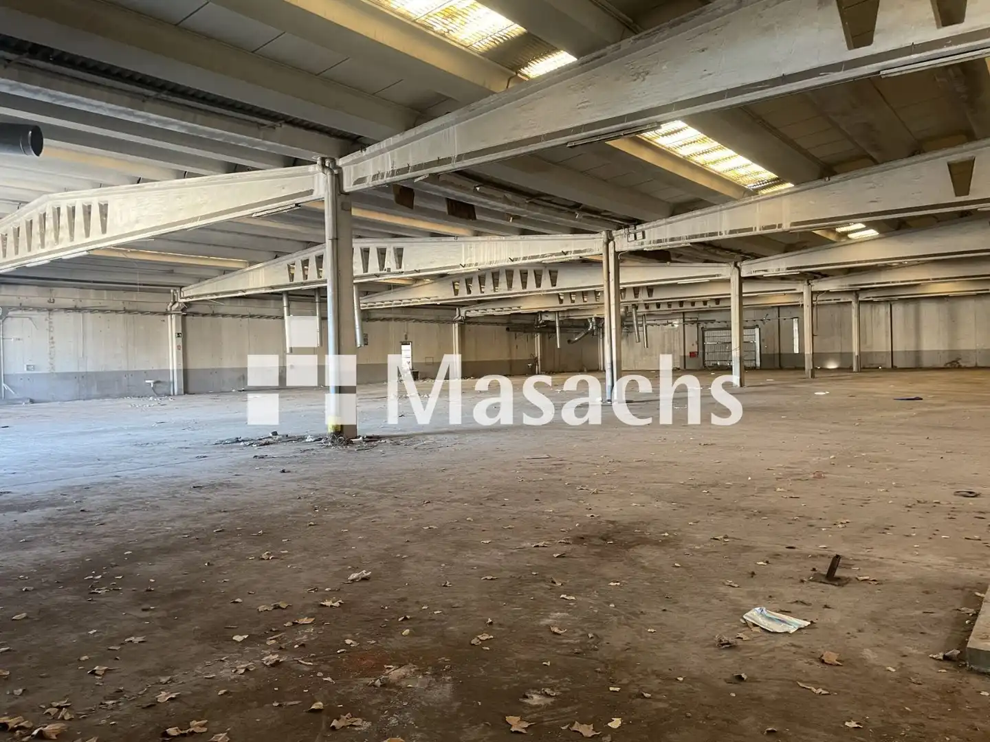 Außenansicht von Fabrikhallen zur Miete in Castellar del Vallès