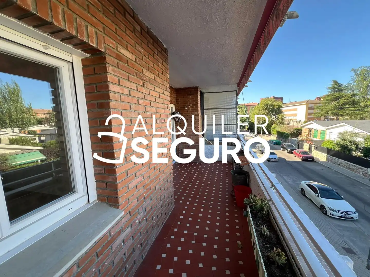Außenansicht von Wohnung zur Miete in Colmenar Viejo mit Heizung, Terrasse und Schwimmbad