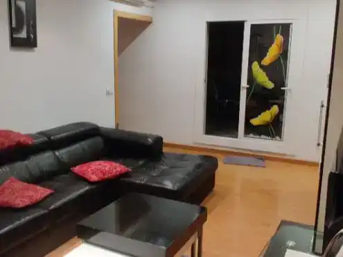 Sala d'estar de Pis de lloguer en Santa Coloma de Gramenet amb Aire condicionat, Parquet i Traster