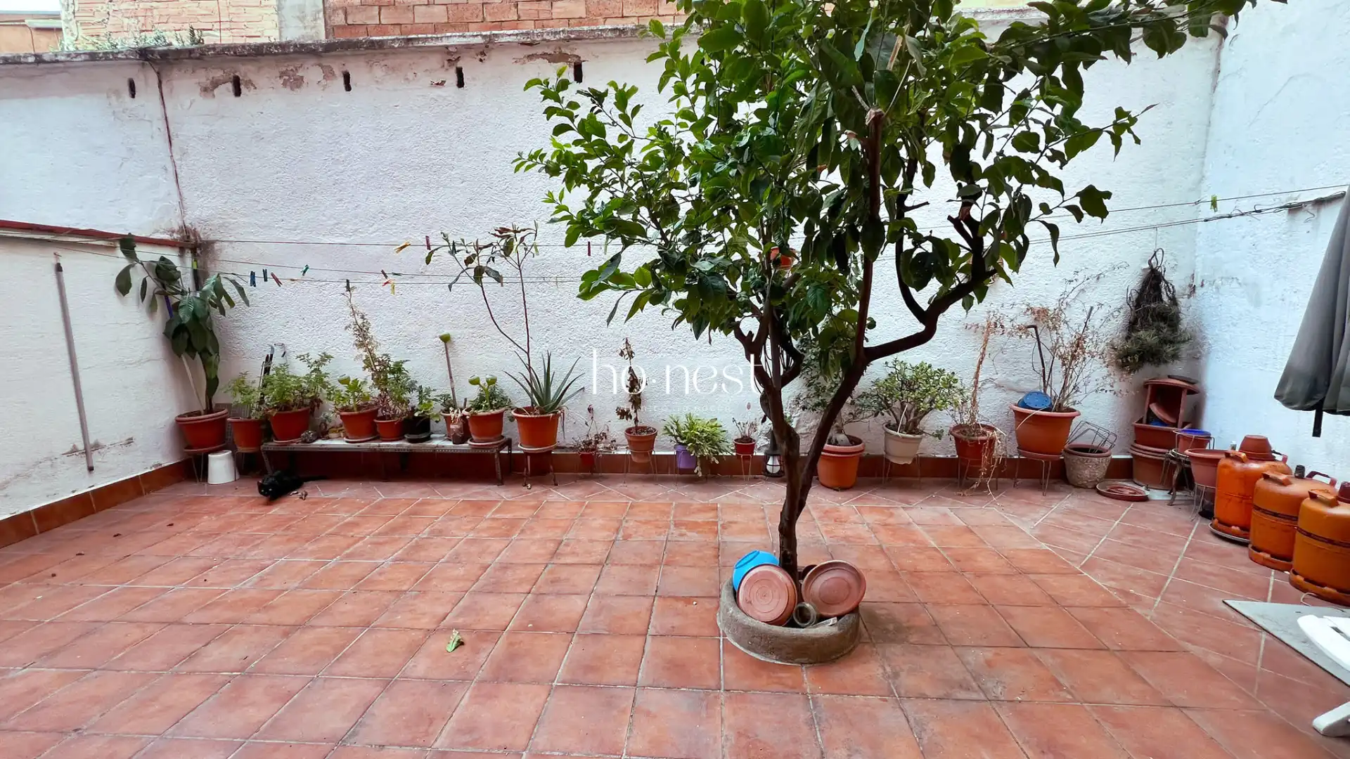Planta baja en venta en La Salut
