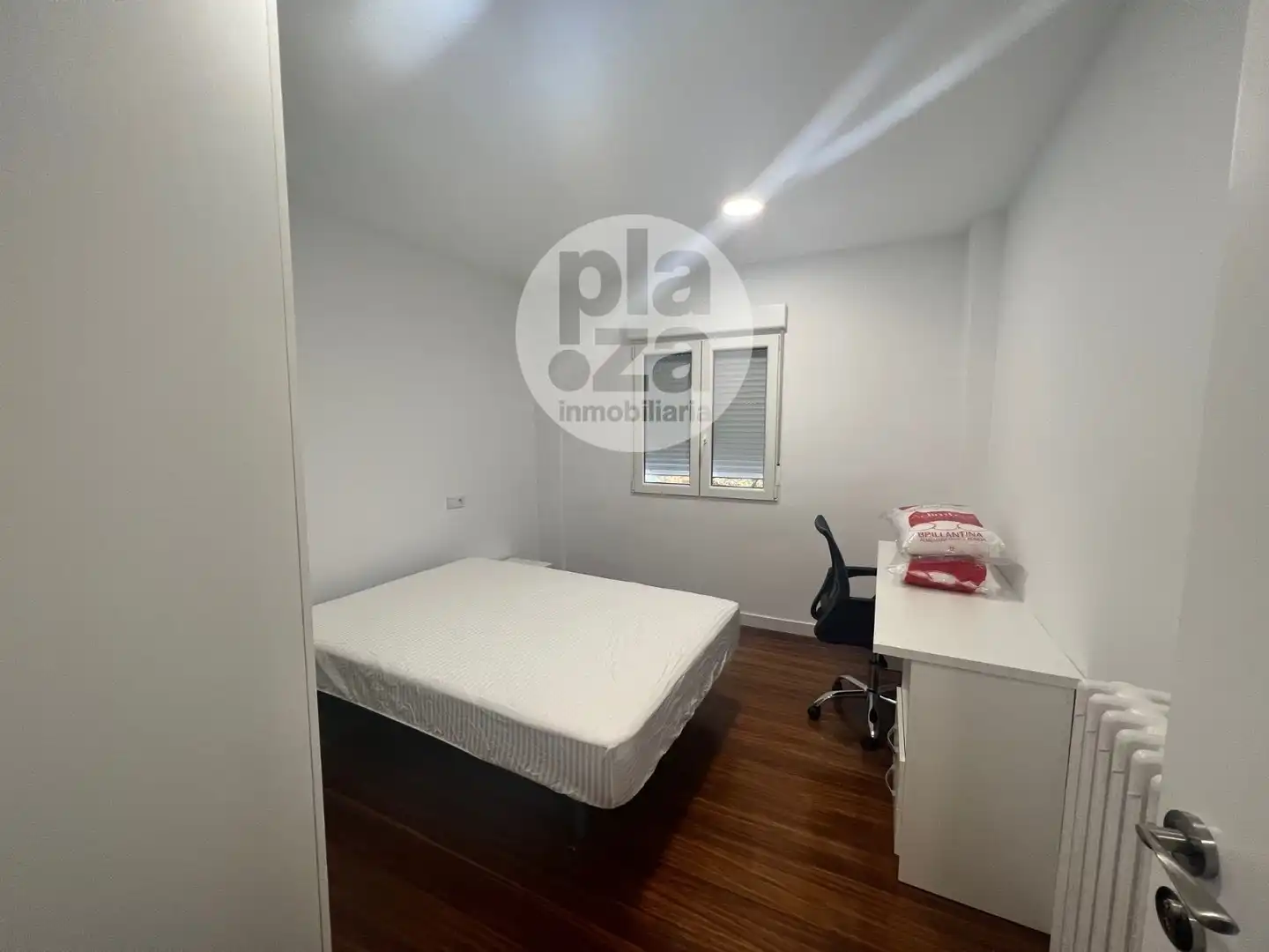 Bedroom of Flat for rent in Burgos  with Heating and Furnished