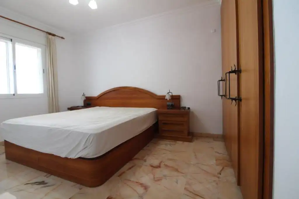 Habitación de Piso en venta en Benalmádena con Aire acondicionado, Terraza y Amueblado