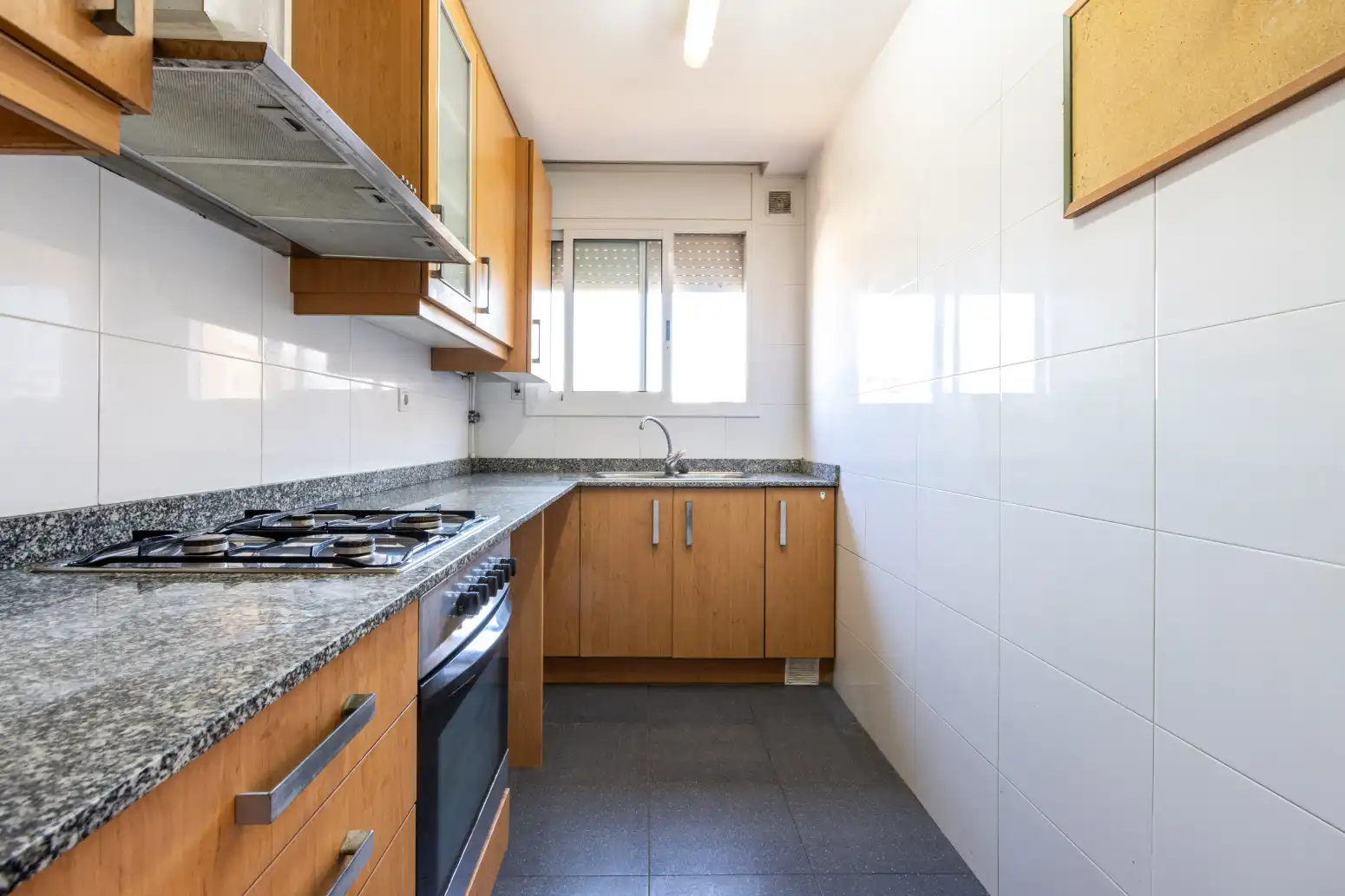 Cocina de Piso en venta en Terrassa con Calefacción, Parquet y Terraza