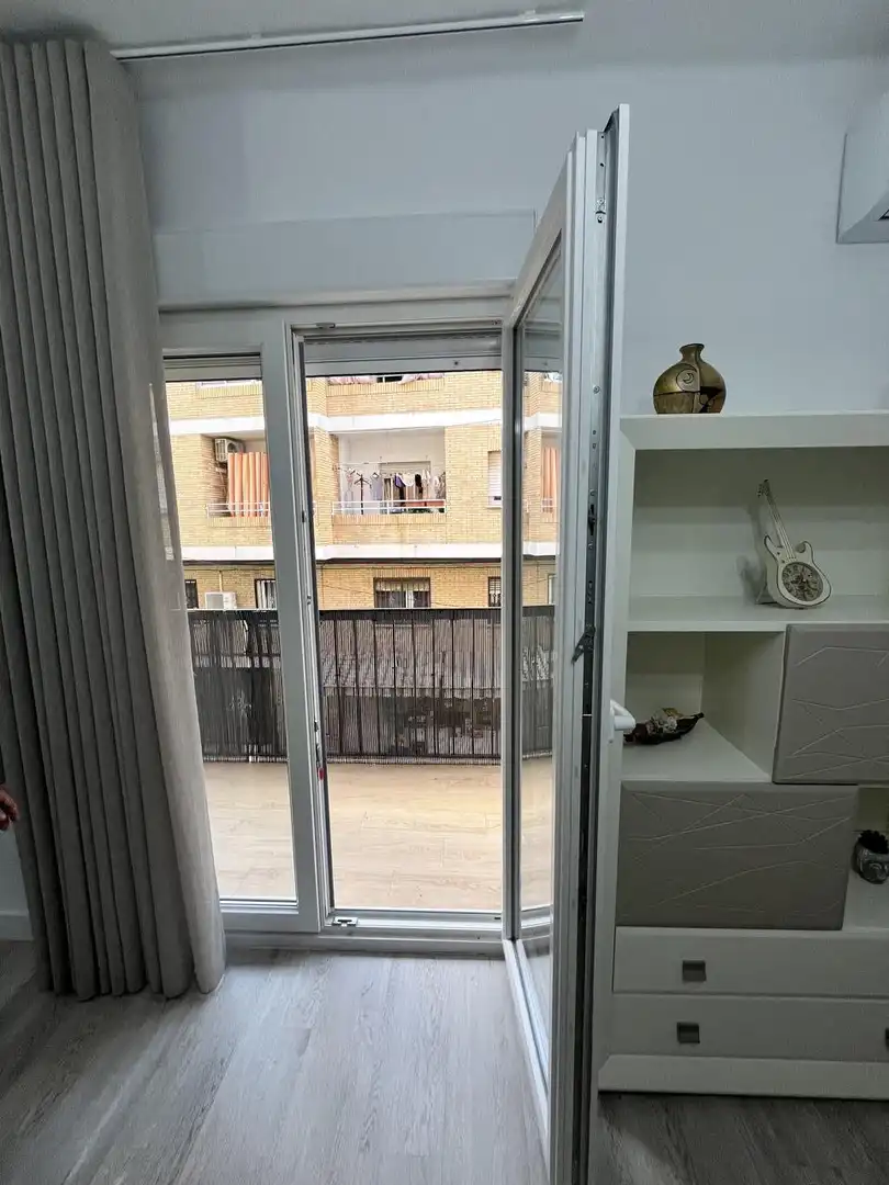 Terrassa de Pis de lloguer en Plasencia amb Aire condicionat, Terrassa i Moblat