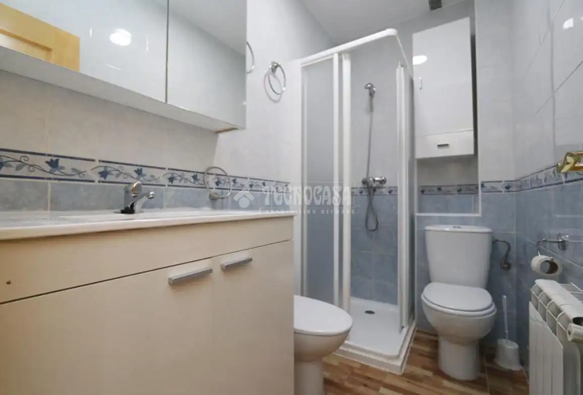Baño de Piso en venta en Getafe con Calefacción