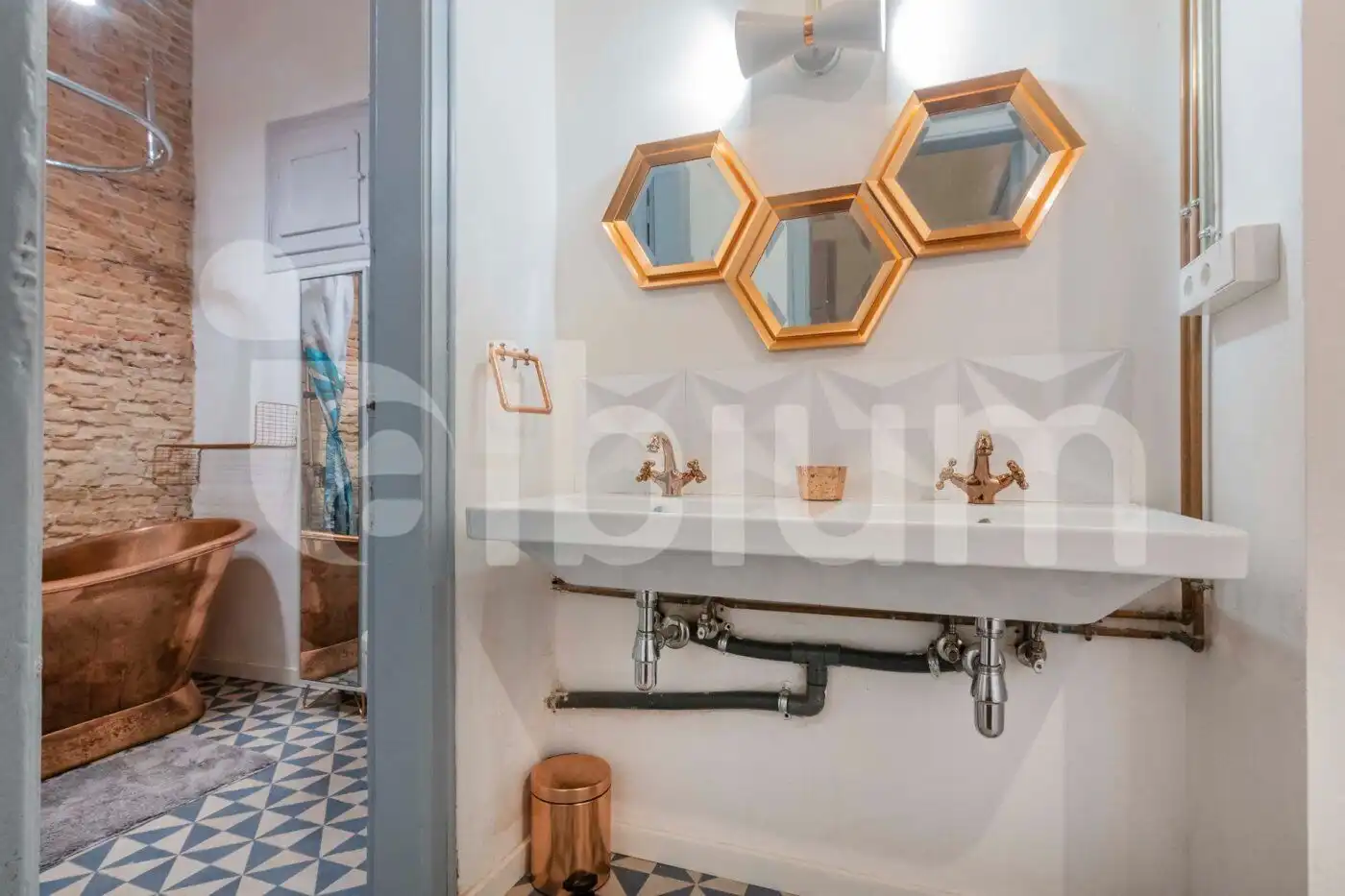 Badezimmer von Wohnung zum Verkauf in Barcelona mit Klimaanlage und Terrasse