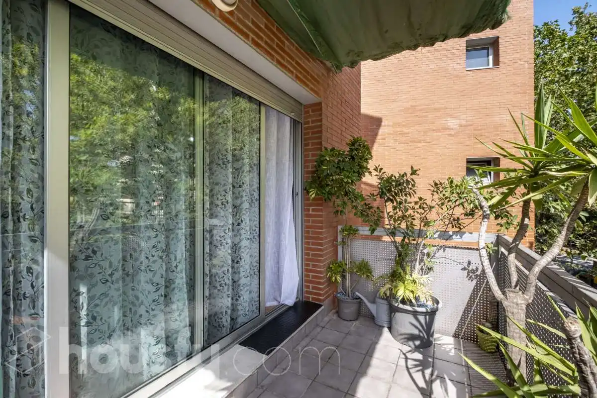 Appartamento con terrazza in vendita a Plaça Maria Manent ., imagen 4
