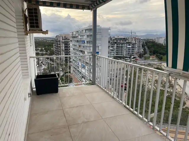 Wohnung zur Miete in Avenida de Niza, Playa de San Juan