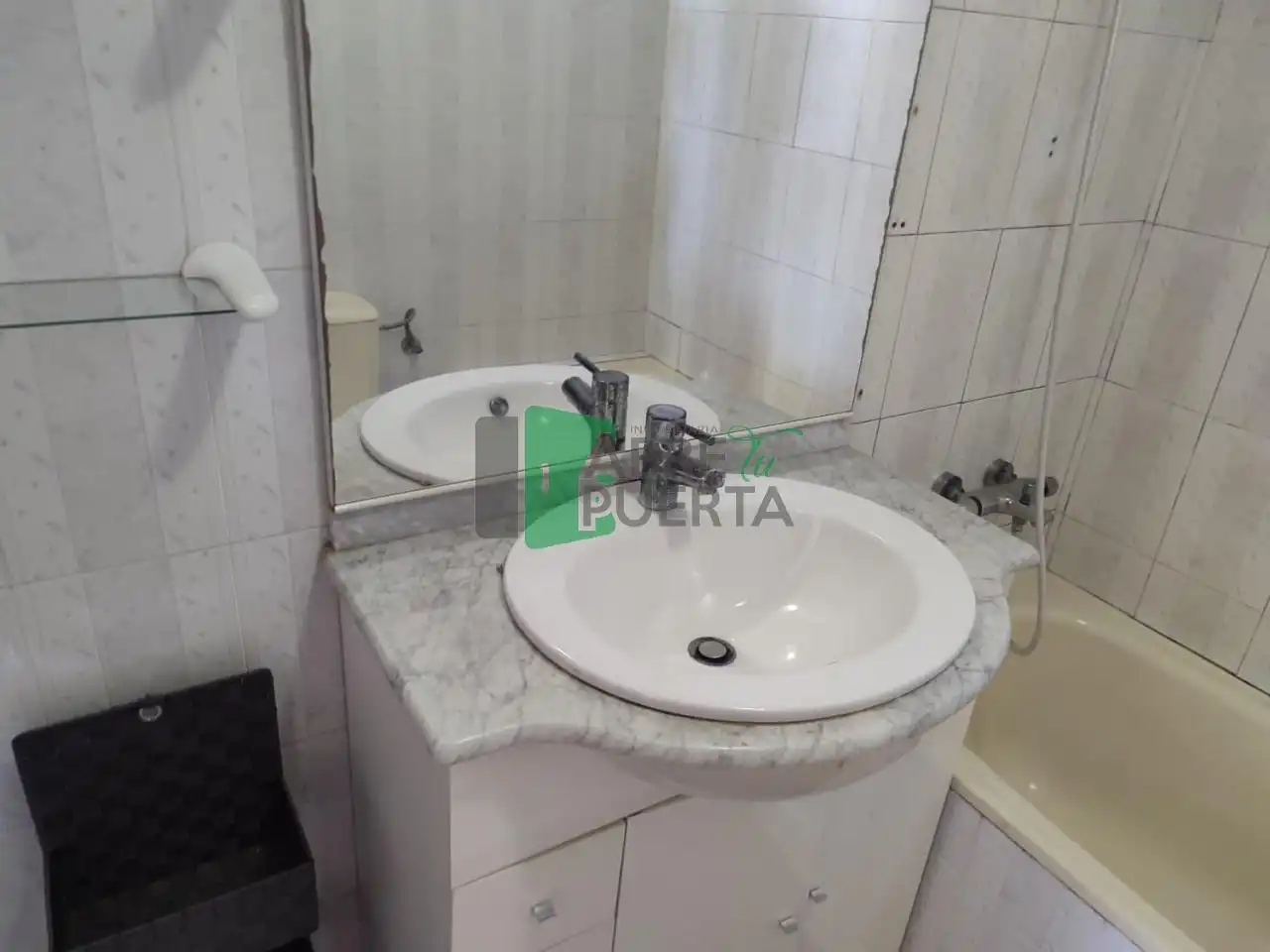 Baño de Piso en venta en Ourense Capital  con Calefacción, Parquet y Trastero