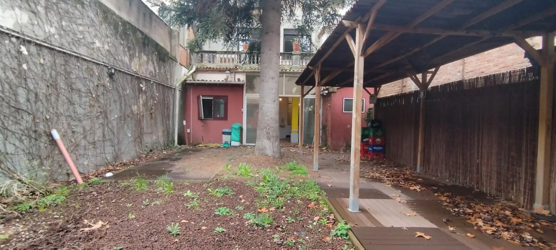 Gebäude zum Verkauf in Sant Julià de Vilatorta