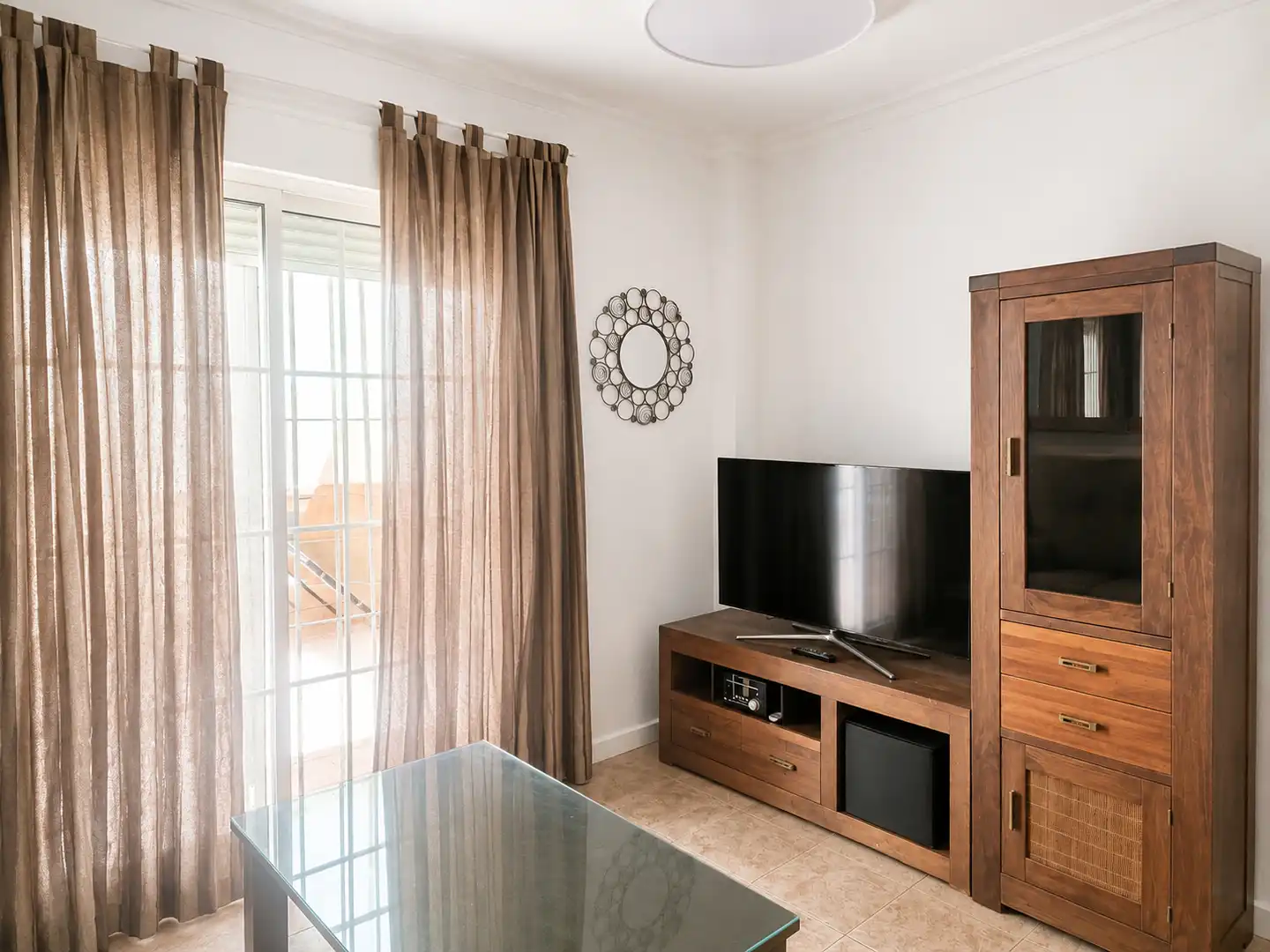 Sala d'estar de Planta baixa de lloguer en Algeciras amb Moblat, Forn i Rentadora