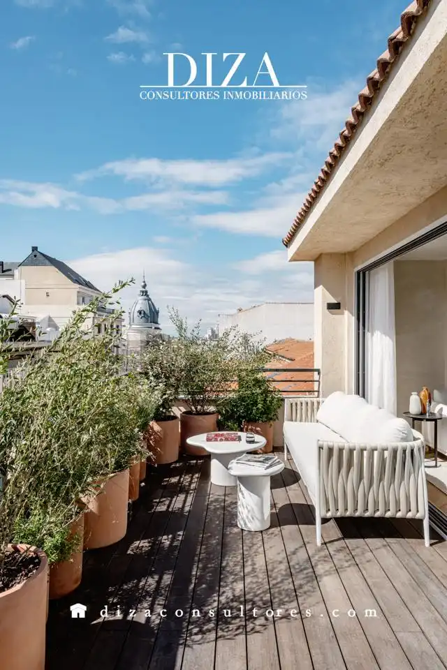 Terrasse von Maisonette zum Verkauf in Madrid mit Klimaanlage und Terrasse