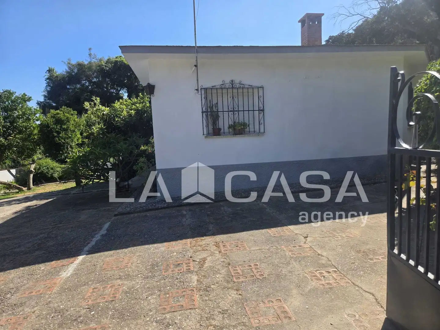 Vista exterior de Casa o xalet en venda en Algeciras