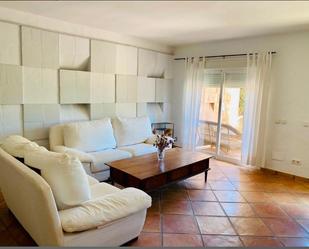 Living room of Single-family semi-detached to rent in Marbella  with Terrace