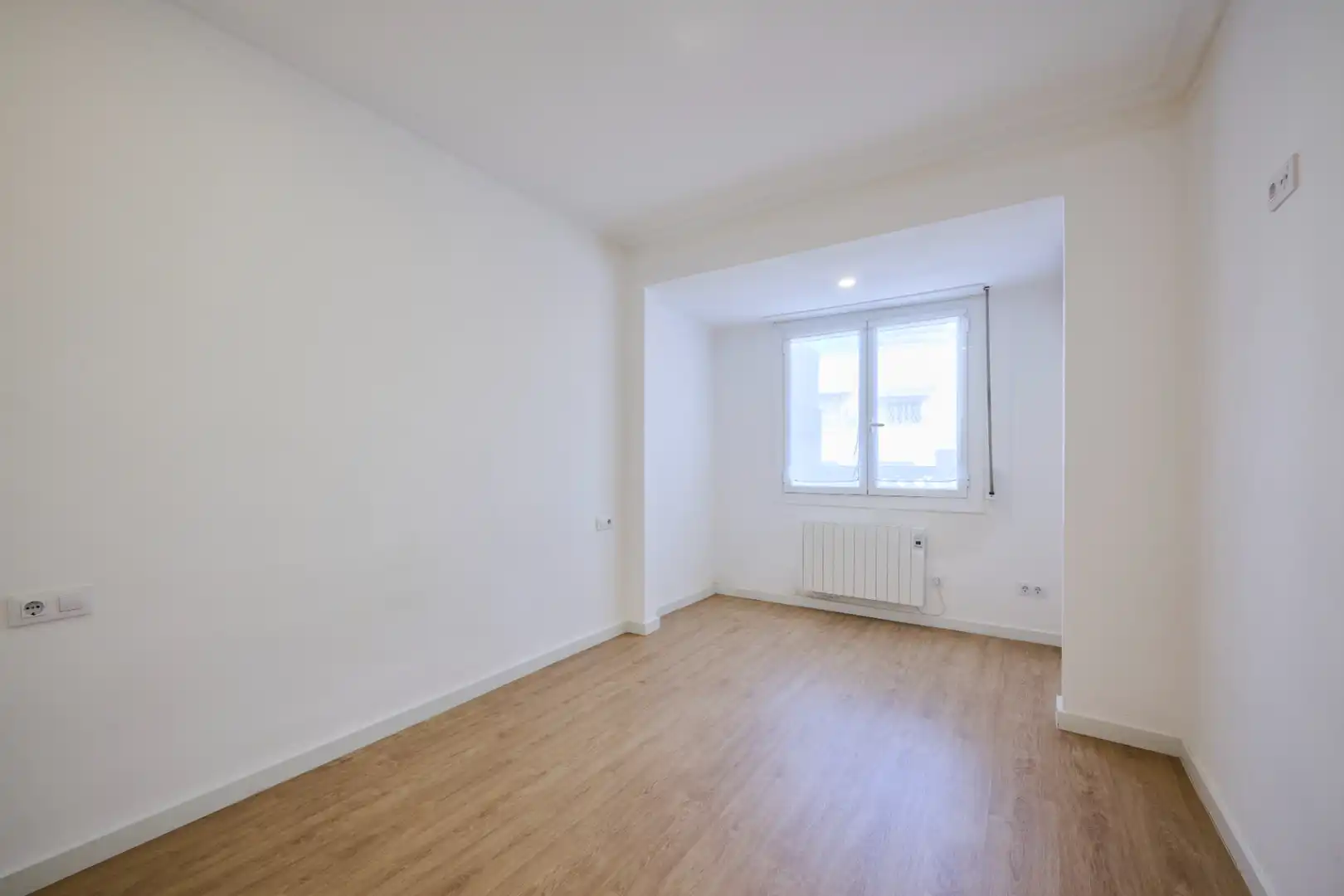 Habitación de Piso en venta en Barcelona con Aire acondicionado, Calefacción y Terraza