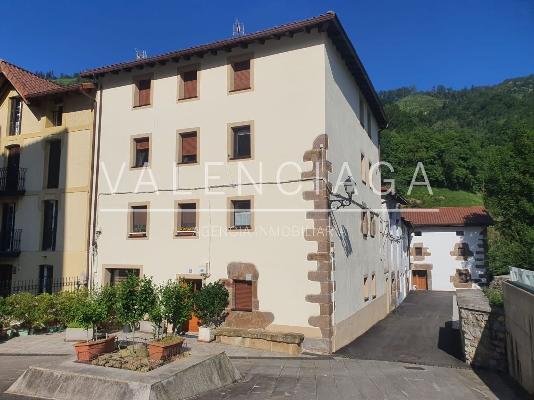 Vista exterior de Pis en venda en Ataun