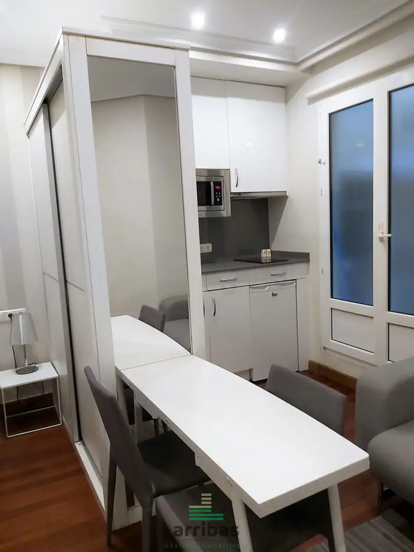 Appartement compact avec ascenseur à louer à Centro, imagen 3