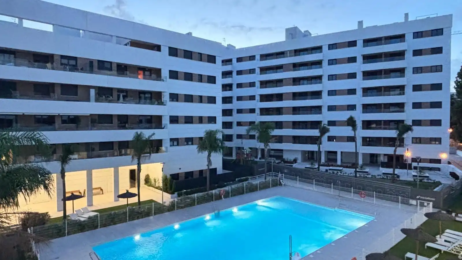 Schwimmbecken von Wohnung zur Miete in Jerez de la Frontera mit Klimaanlage, Heizung und Privatgarten