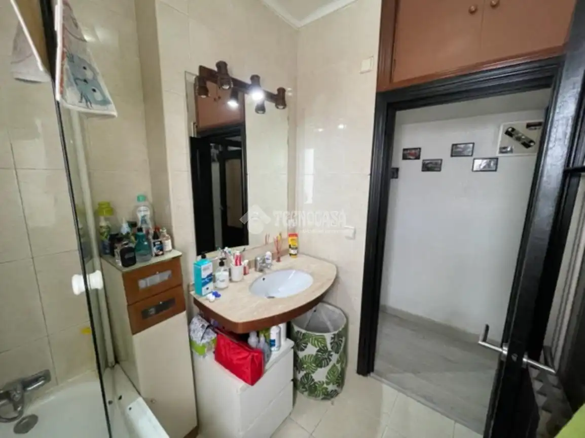 Baño de Piso en venta en Madrid con Calefacción y Parquet