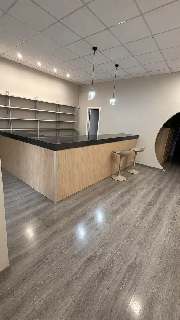 Büro zur Miete in Campanar