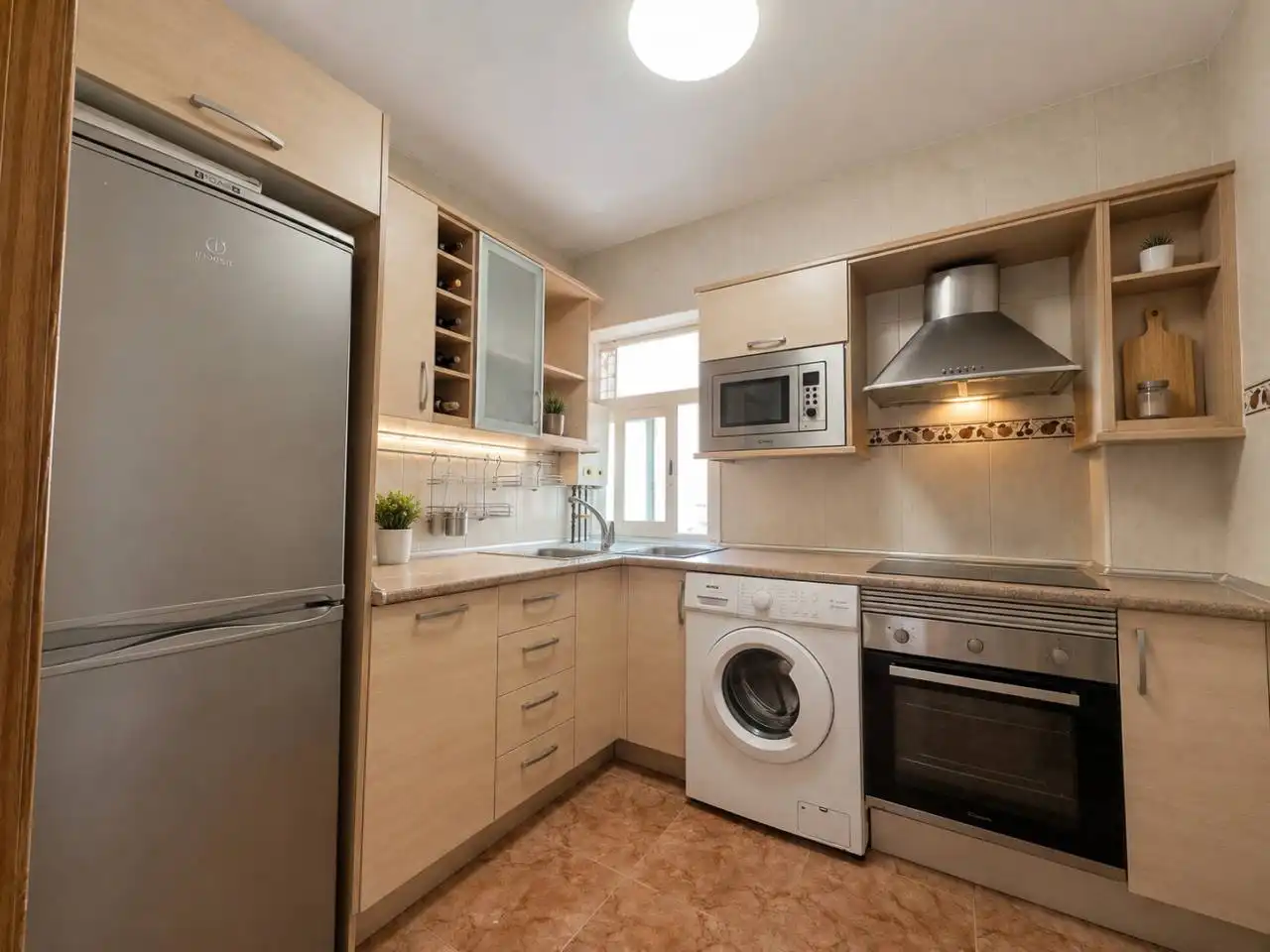 Küche von Wohnung zum Verkauf in  Palma de Mallorca mit Klimaanlage, Heizung und Balkon