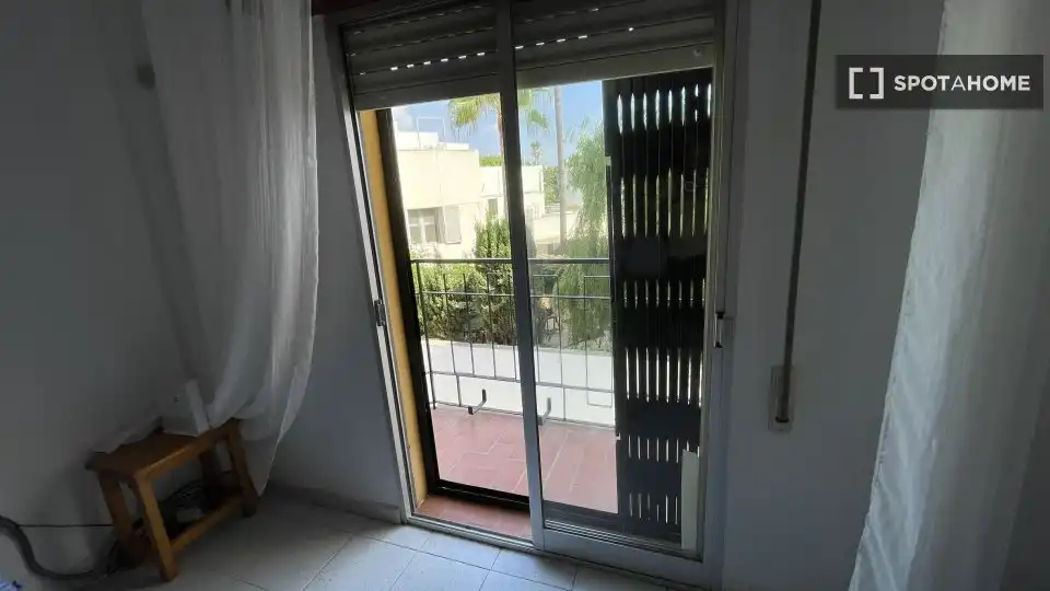 Balcony of Flat for share in Ciudad Jardín - Tagarete - El Zapillo