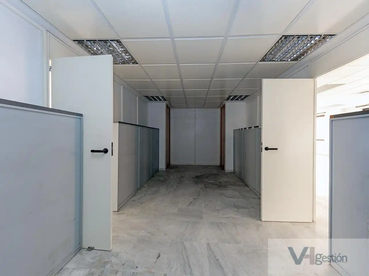 Office for sale in REINO UNIDO, El Cano - Los Bermejales