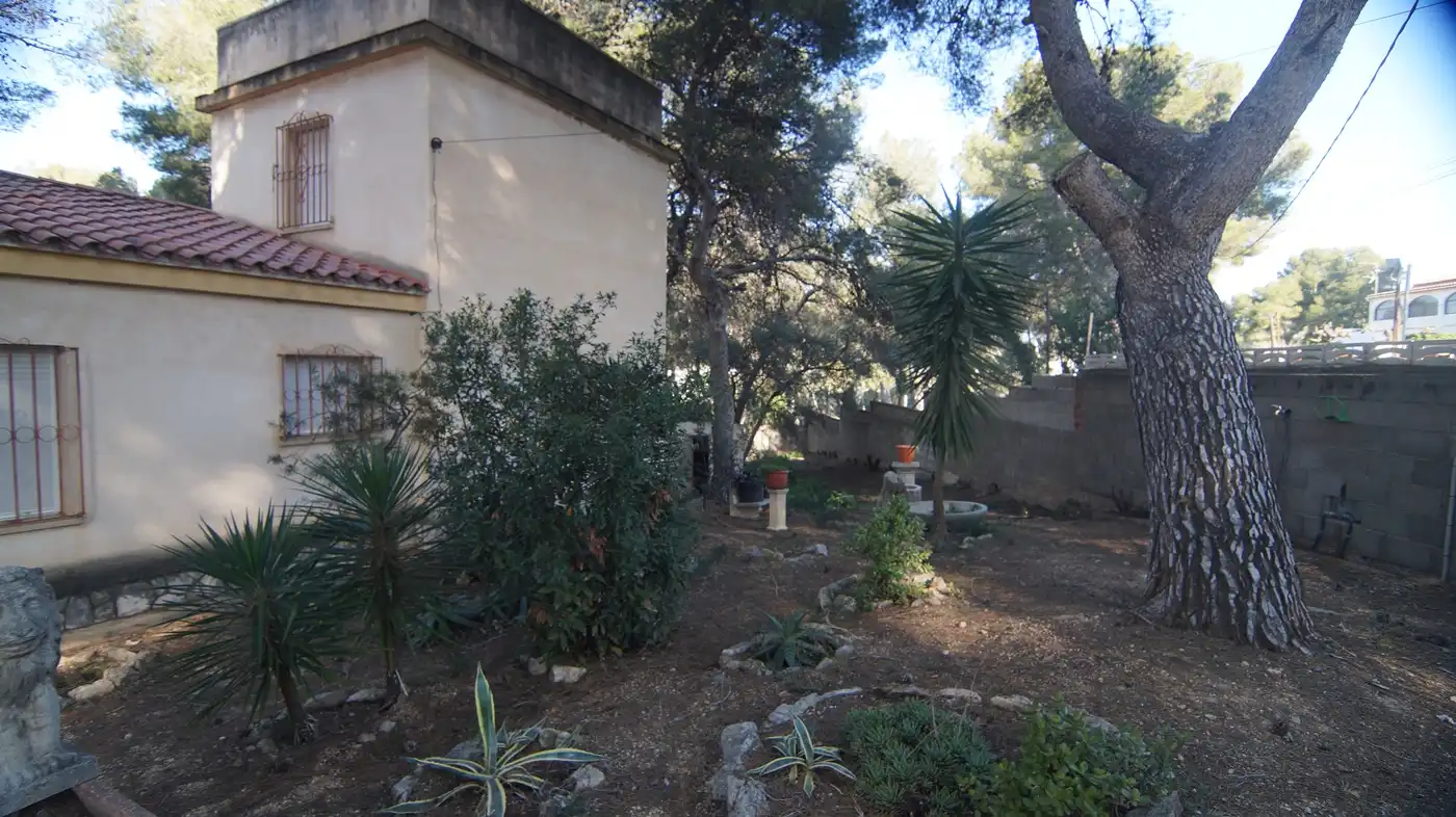 Jardí de Casa o xalet en venda en El Catllar  amb Parquet, Terrassa i Piscina