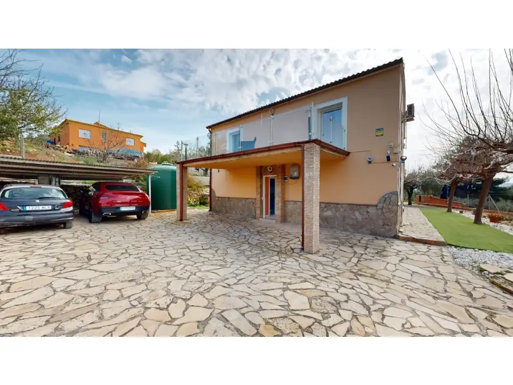 Vista exterior de Casa o xalet en venda en Vilafamés amb Terrassa, Piscina i Balcó