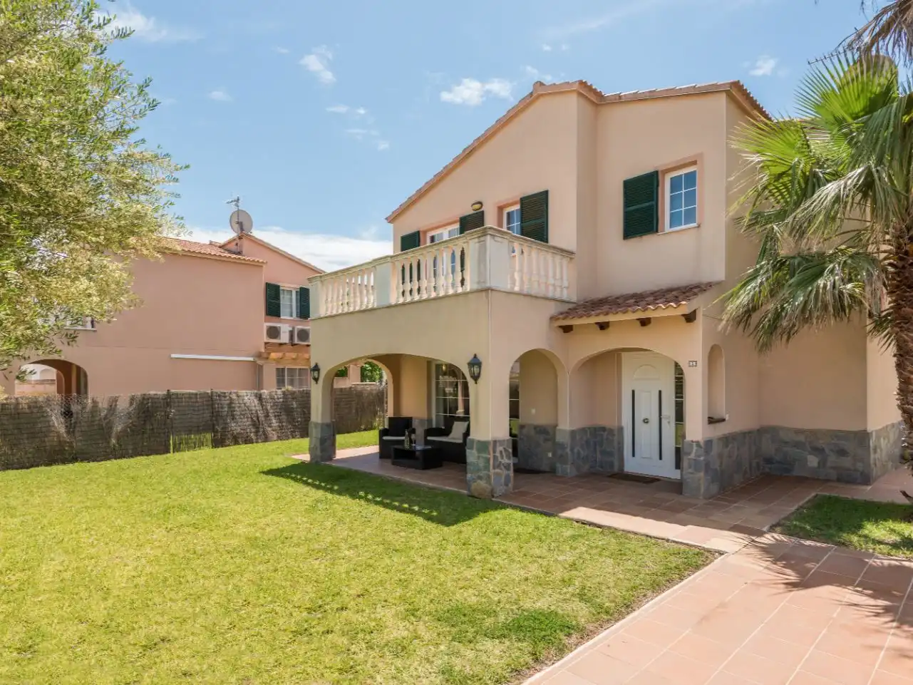 Chalet con jardín en venta en Carrer Sabellarol 3
