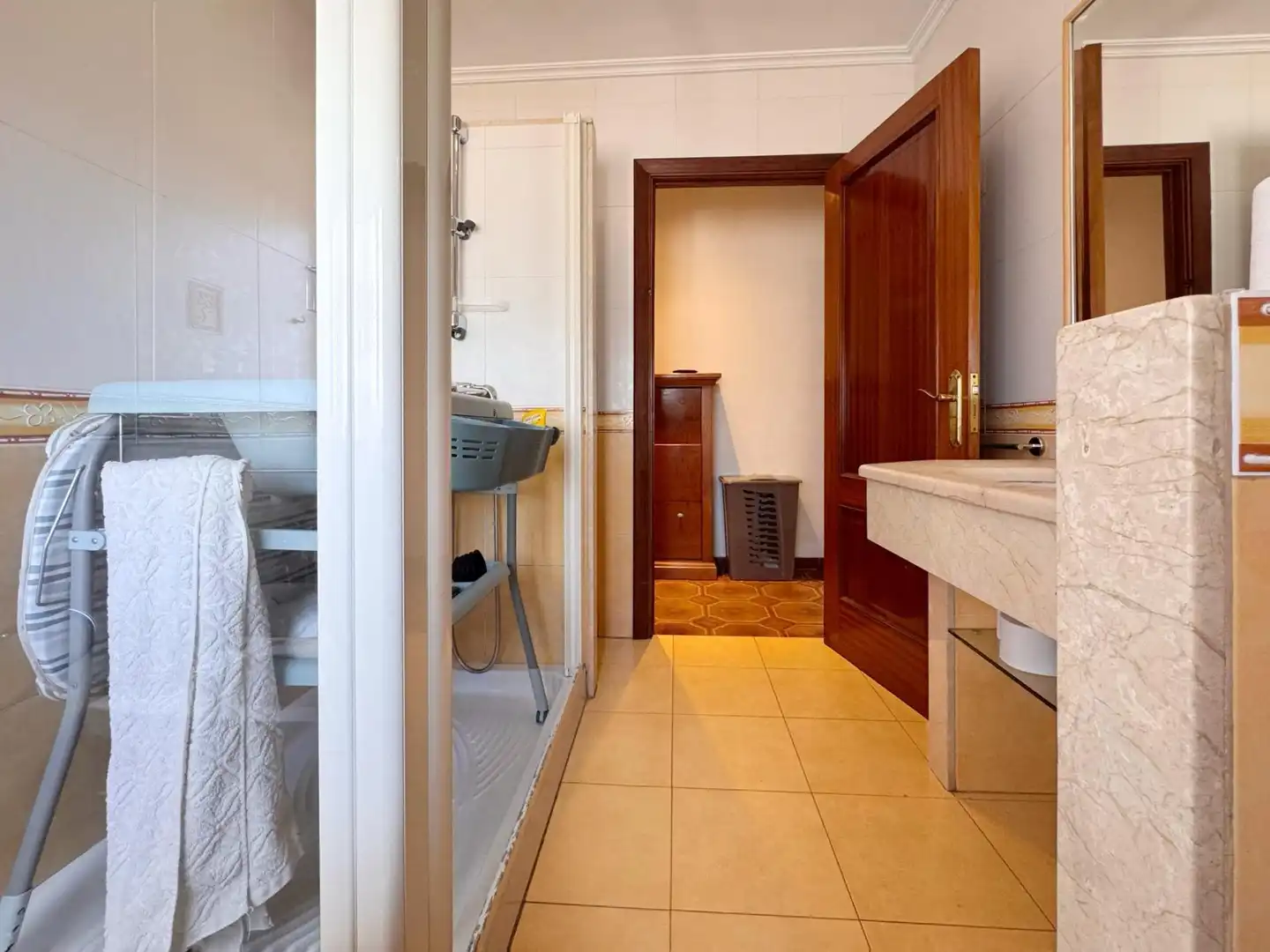 Bany de Casa o xalet en venda en Pontevedra Capital  amb Calefacció, Terrassa i Balcó