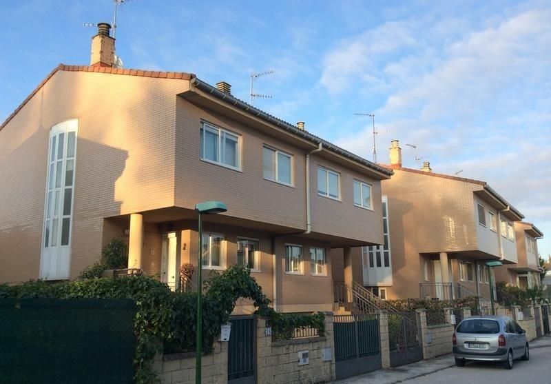 Exterior view of Flat for sale in Villagonzalo Pedernales  with Private garden