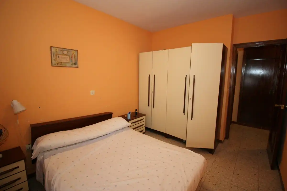 Habitación de Piso en venta en Candeleda con Amueblado y Balcón