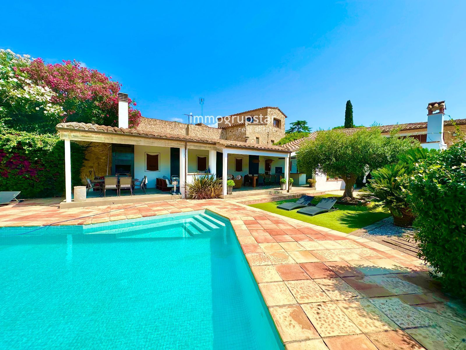 Vista exterior de Finca rústica en venta en Castell-Platja d'Aro con Aire acondicionado, Calefacción y Terraza