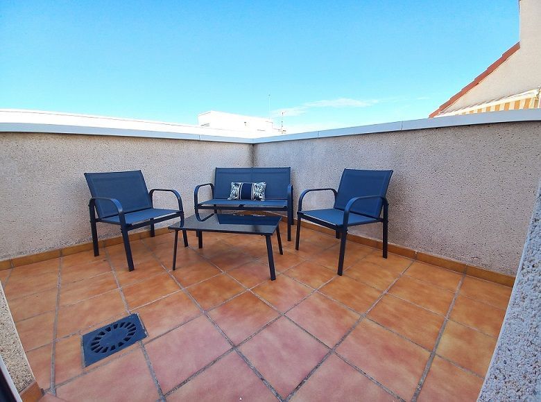 Terrace of Attic to rent in Valdepeñas  with Air Conditioner, Heating and Terrace