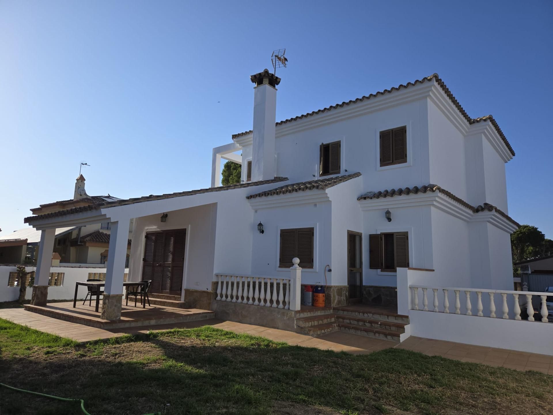 Exterior view of House or chalet for sale in Chiclana de la Frontera  with Private garden and Terrace