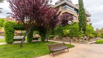 Garden of Flat for sale in Boadilla del Monte  with Air Conditioner, Heating and Terrace