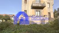 Casa o xalet en venda en Oviedo  amb Jardí privat