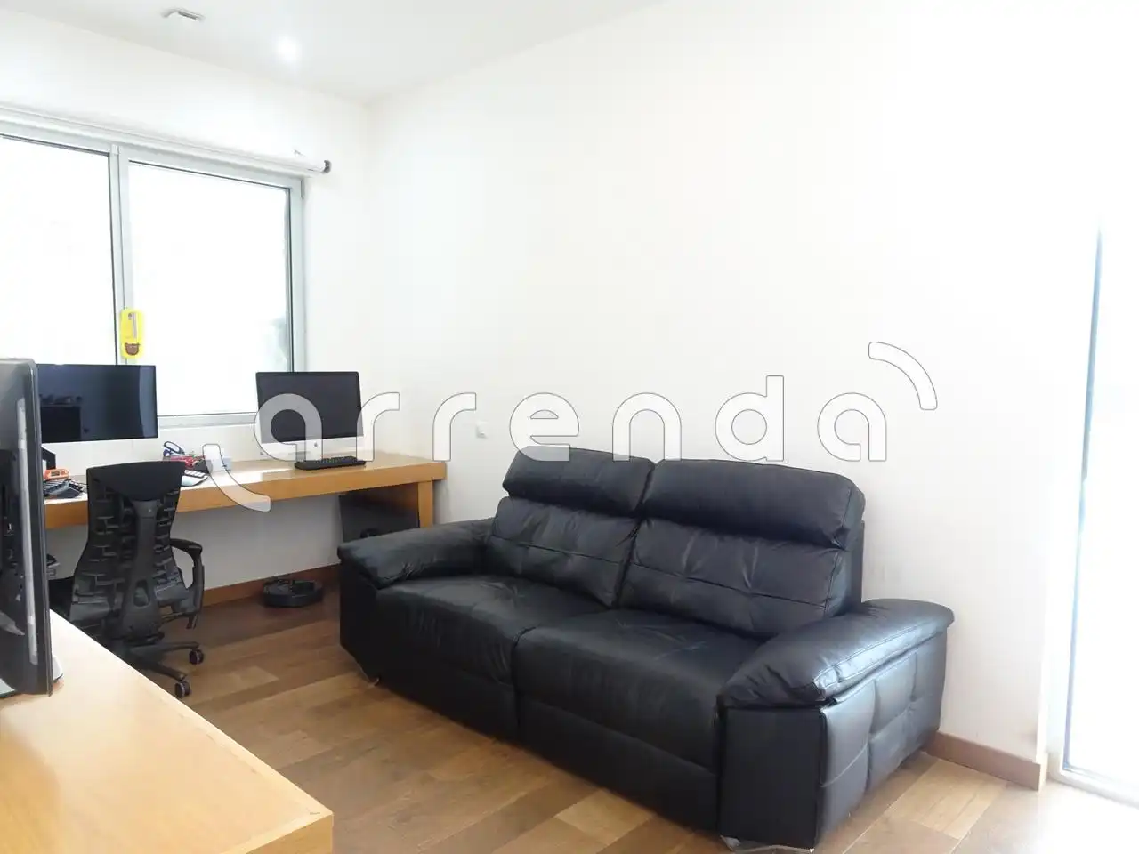 Sala d'estar de Casa o xalet de lloguer en Piélagos amb Jardí privat, Piscina i Moblat
