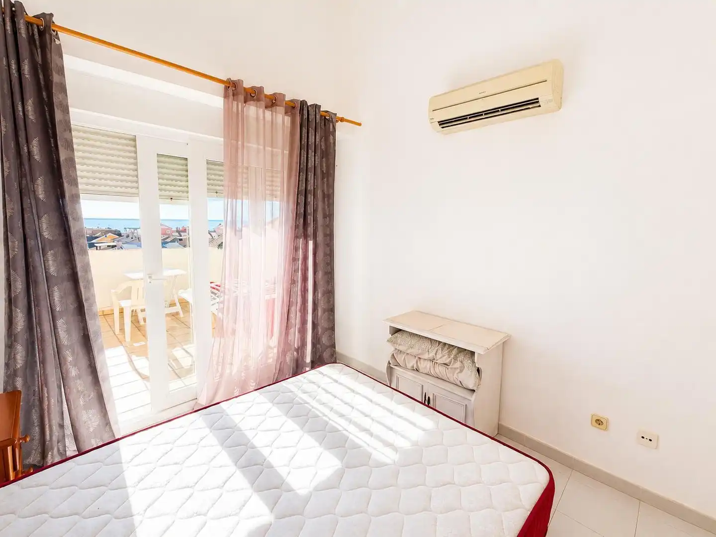 Dormitori de Àtic en venda en Torrevieja amb Aire condicionat, Moblat i Rentadora