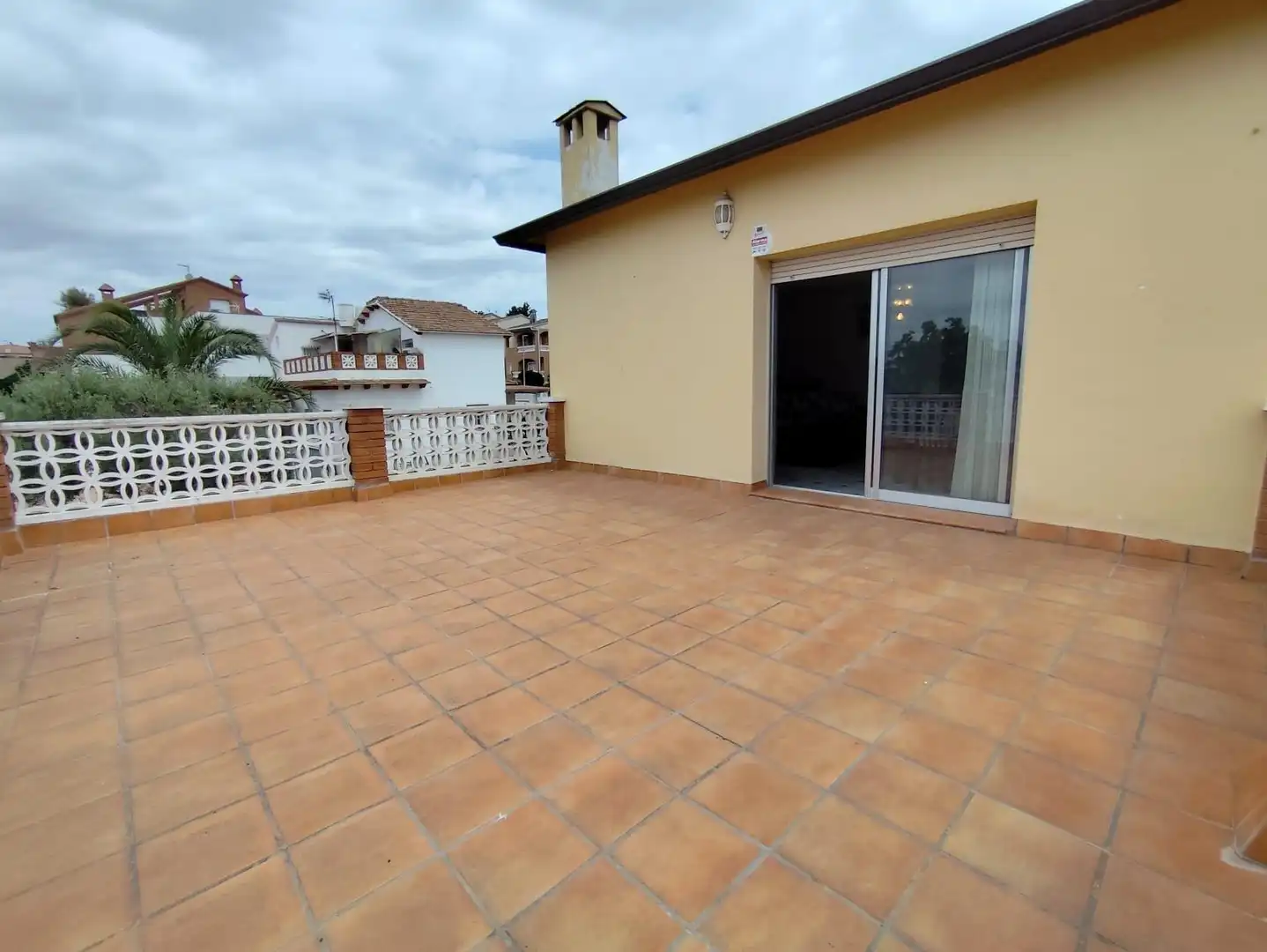 Terraza de Casa o chalet en venta en Santa Perpètua de Mogoda con Aire acondicionado, Calefacción y Jardín privado