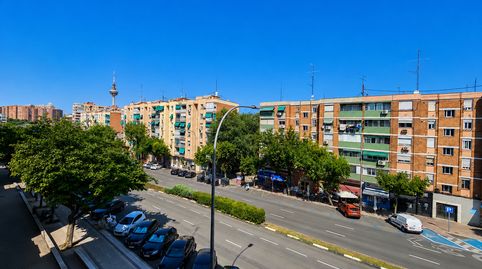Foto 3 de Piso en venta en Avenida del Marqués de Corbera, Ventas, Madrid Capital