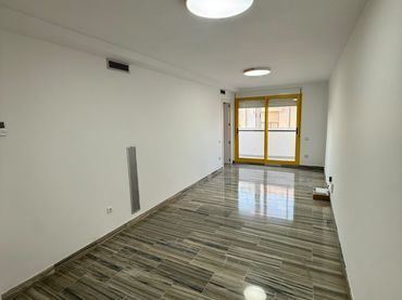 Wohnung mit Balkon zum Verkauf in Centre