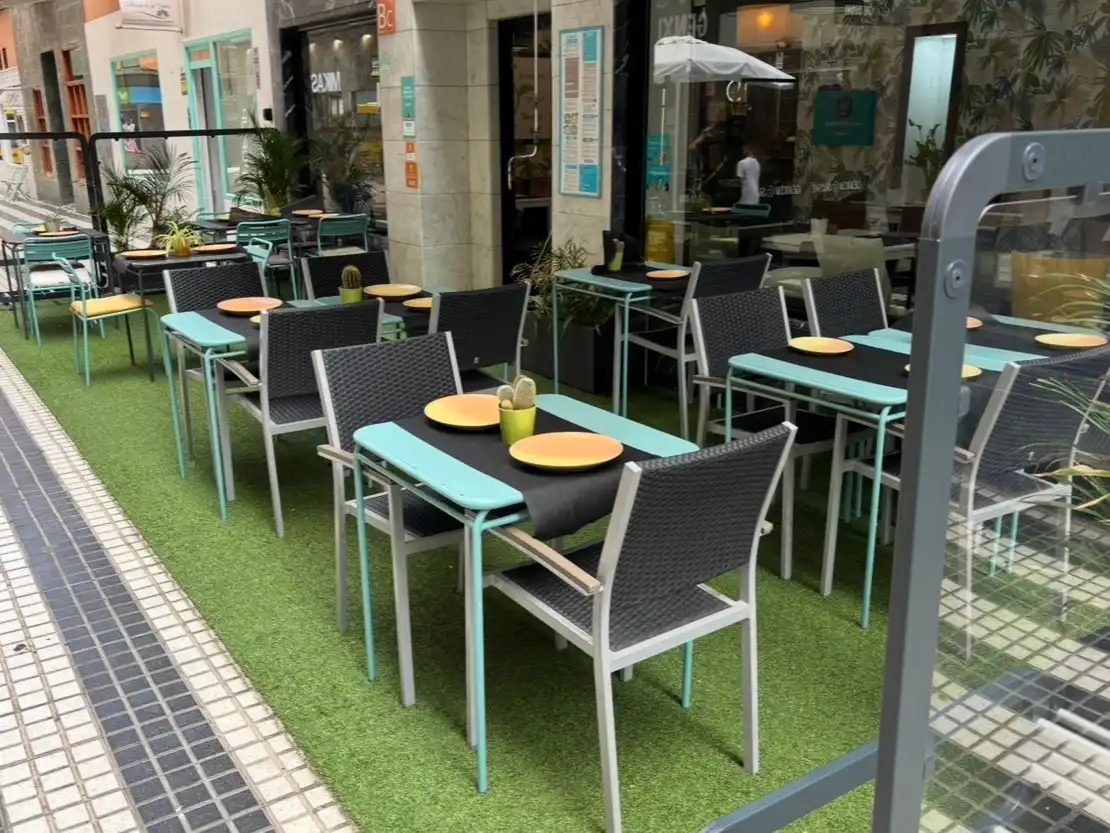 Terraza de Local de alquiler en Las Palmas de Gran Canaria con Aire acondicionado, Terraza y Amueblado