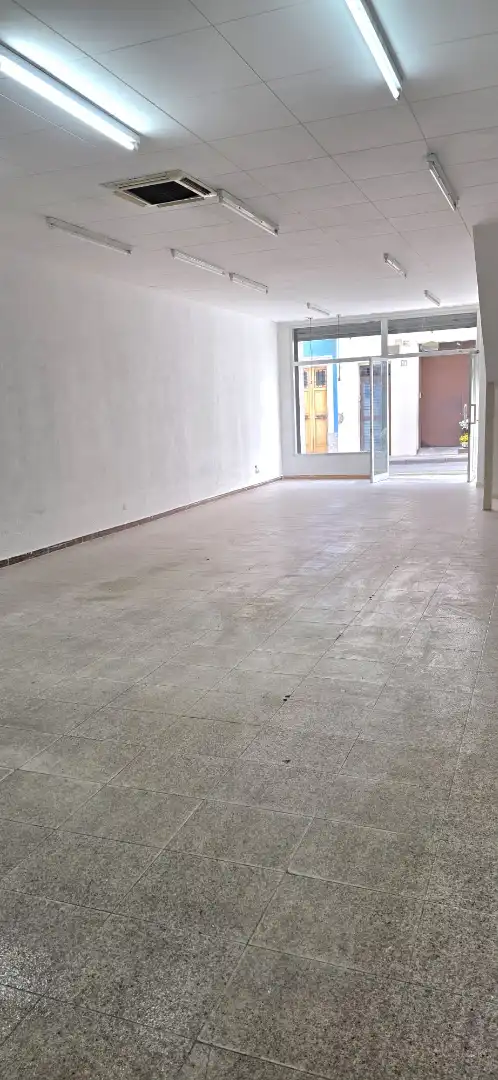 Local comercial de lloguer a Carrer de Sant Isidre, imagen 3